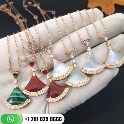 REF . 356452 DIVAS’ DREAM 18 kt rose gold necklace set with mother-of-pearl elements, a round brilliant-cut diamond and pavé diamonds (0.3 ct)