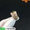 REF . AN856157 Serpenti ring in 18k gold with peridot head and full pavé diamonds.
