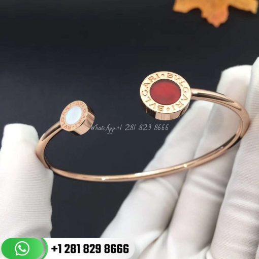 REF . 354734 BVLGARI BVLGARI 18 kt rose gold flip bracelet set with mother-of-pearl and carnelian elements