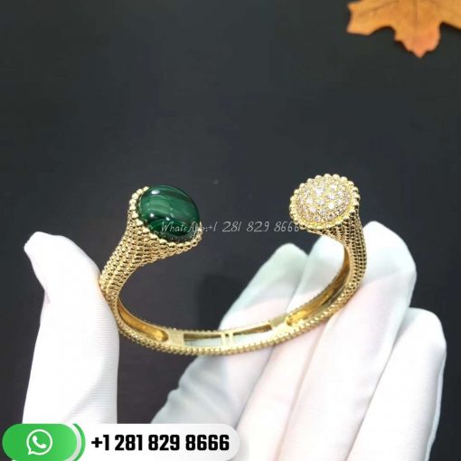VCARP27100 Perlée couleurs bracelet, yellow gold, malachite, round diamonds, medium model; diamond quality DEF, IF to VVS.