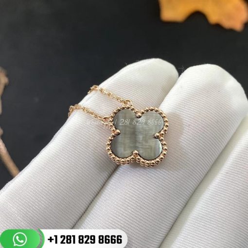 van_cleef_arpels_vintage_alhambra_pendant_vcarp4kk00