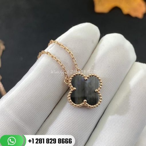 van_cleef_arpels_vintage_alhambra_pendant_vcarp4kk00