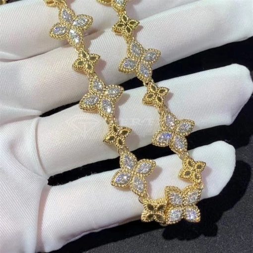 roberto-coin-princess-flower-18k-gold-diamond-necklace