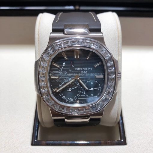 patek-philippe-nautilus-moonphase-weisgold-5722g-001