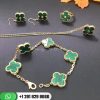 VCARL80900 Vintage Alhambra bracelet, 5 motifs, yellow gold, malachite.